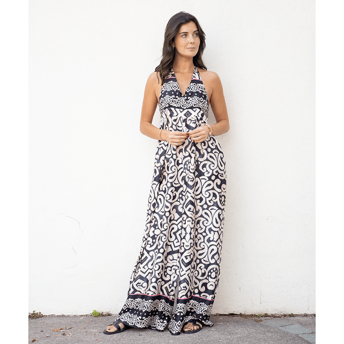 Enterito Antonia - Antonia Negro (1).png