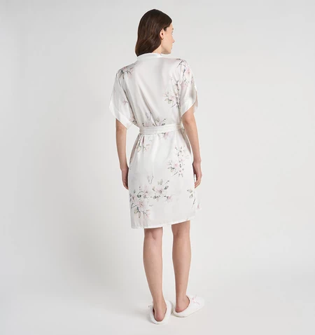 Bata Mini Satin Blanco Estampado - vista alternativa