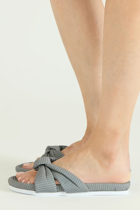 Zapatilla Leti Charcoal - vista alternativa