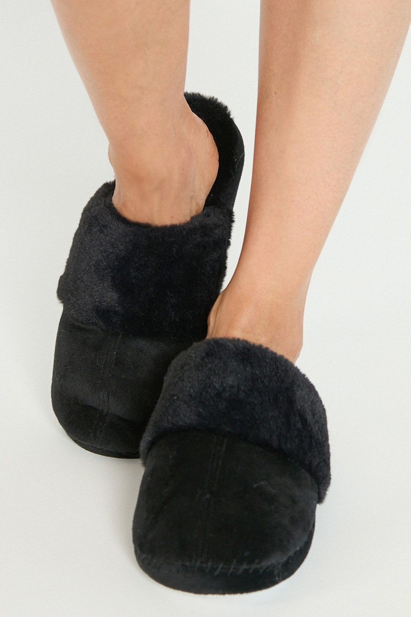 Zapatilla Gamuza Negro