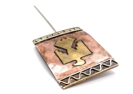 Gran tupu águila de bronce y cobre