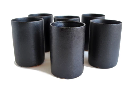 Juego de 6 vasos negros en cerámica gres