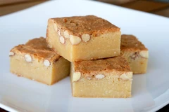 Fudge Blondie