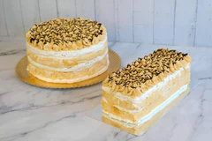 Torta Merengue Lúcuma