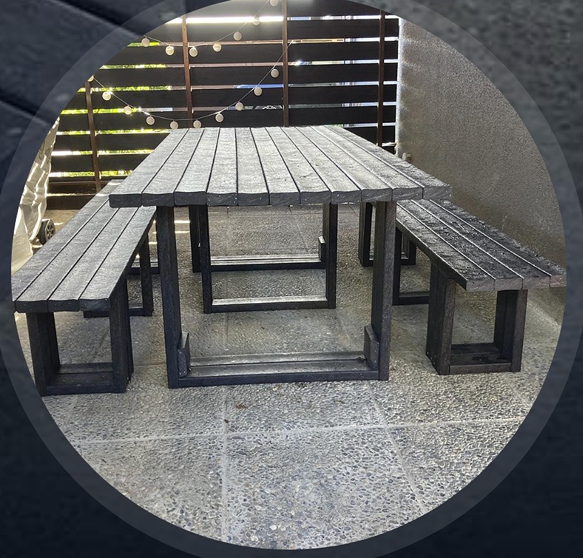 Mesa de comedor de terraza U de ecotabla - vista alternativa
