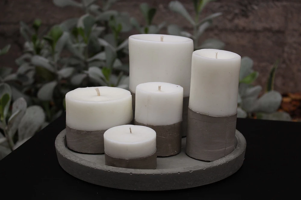 Velas circulares con base de hormigón