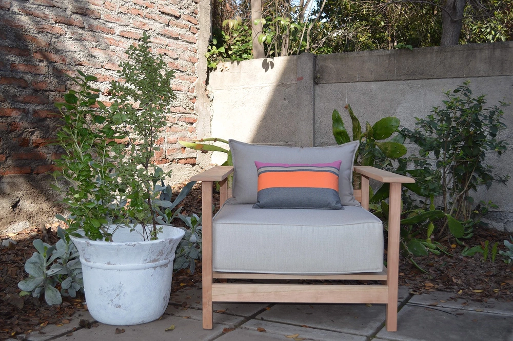 Sillón de madera de lenga modelo Halcón