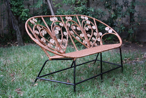 Sillón de mimbre modelo Pavo Real