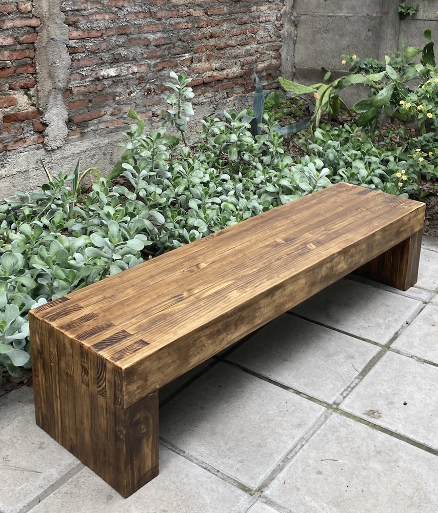Banca de madera de pino macizo - vista alternativa