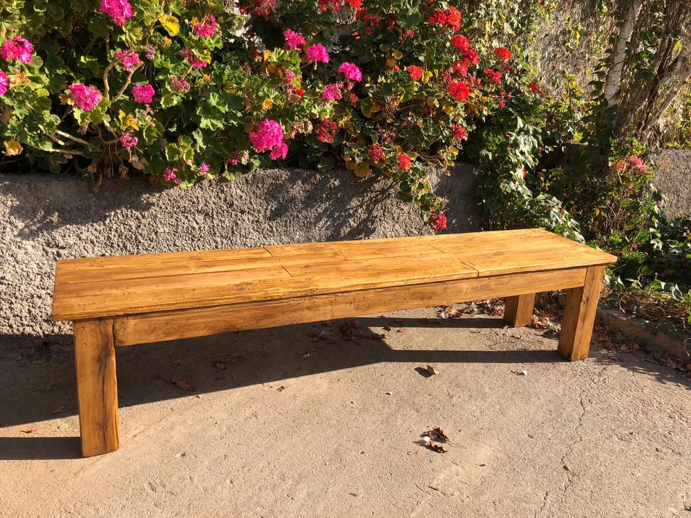 Banca simple de madera de pallets reciclados