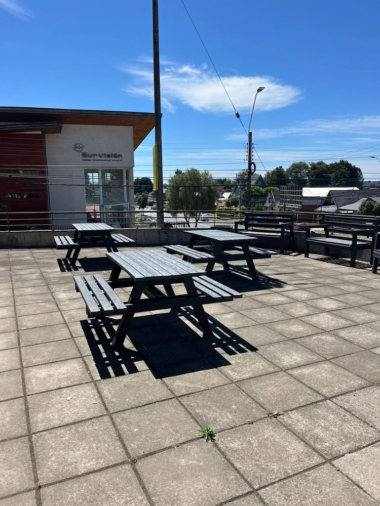 Mesa de picnic de ecotabla