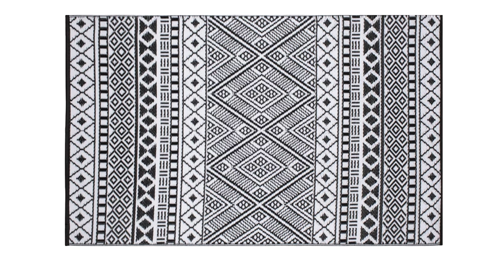 Alfombra PET modelo Relic negro con blanco 240 x 300 cm.