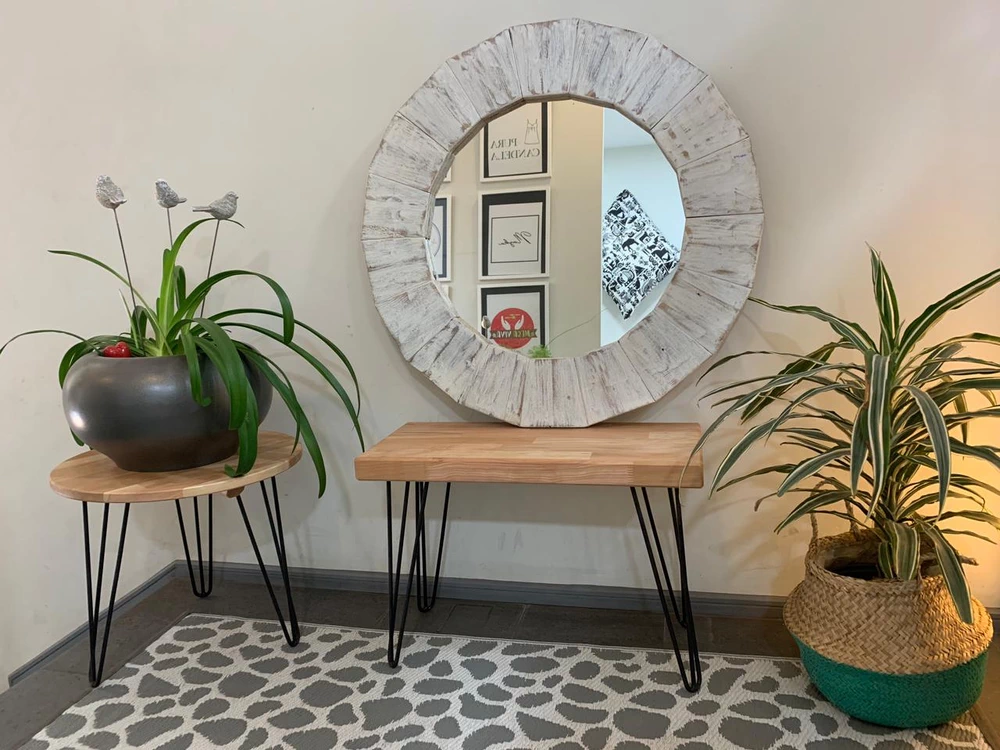 Espejo con marco de madera de pallets - vista alternativa