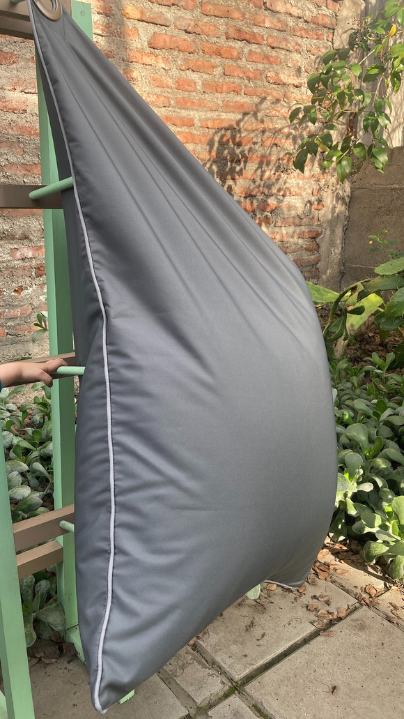 Cojín para exterior tipo puf de 120 x 90 cm