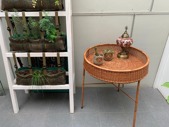 Mesa de mimbre circular modelo Cordorniz