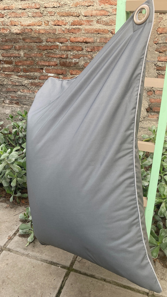 Cojín para exterior tipo puf de 120 x 90 cm