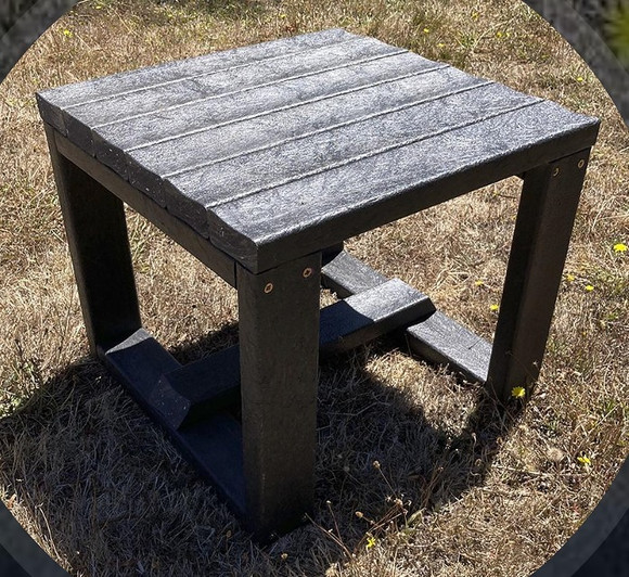 Mesa cuadrada pequeña de ecotabla