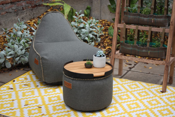 Bandeja de madera de teca de exterior para usar con puf