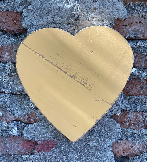 Corazones de madera