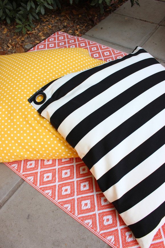 Cojín para exterior tipo puf de 90 x 90 cm