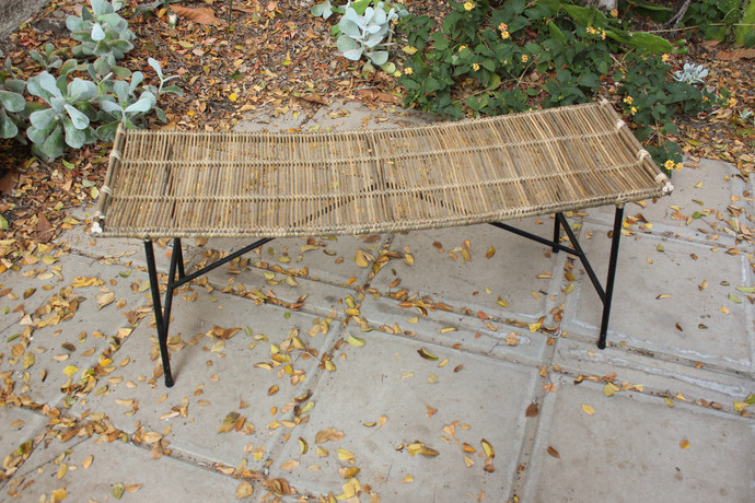 Banca de mimbre modelo Puente - Banca de fierro y mimbr.jpg