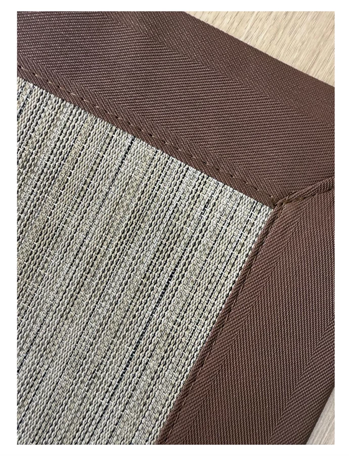 Alfombra vinílica modelo Siena de 200 x 300 cm - alfombra vinilica gris con borde cafe modelo siena especial para exterior lavable 1.webp