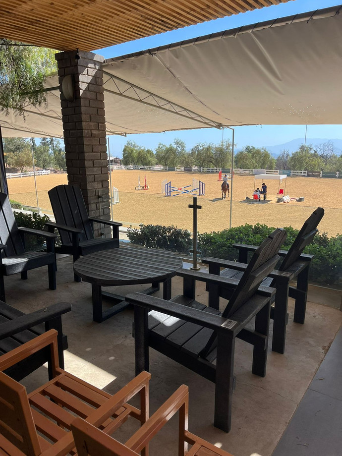 Mesa circular de ecotabla - sillas y mesa de centro circular de ecomadera ecotabla resistente al sol y a la lluvia material especial para exterior.jpeg