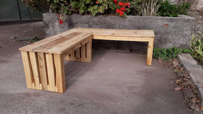 Banca de madera de pallets reciclados a medida - bancas natural1.jpeg