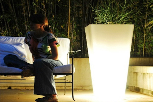 Macetero cónico iluminado modelo Mía 100 - Mia Macetero 50x50x100h ok.jpg