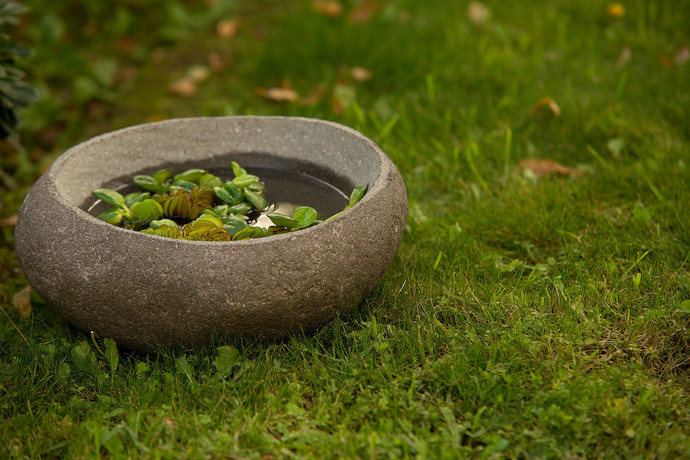 Bebedero de piedra de río pulida - Bebederos de piedra de rio pulido.jpg