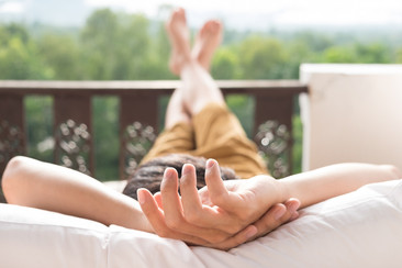 BIENESTAR VACACIONAL: LA MAGIA RELAJANTE DE LA AROMATERAPIA 