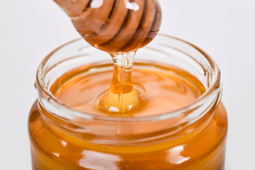 BENEFICIOS DE LA MIEL DE ABEJA: 4 PROPIEDADES QUE NO CONOCÍAS