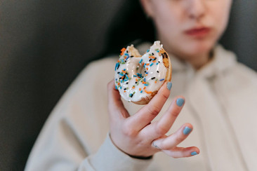 4 ESTRATEGIAS EFECTIVAS PARA CONTROLAR EL ANTOJO DE COMER