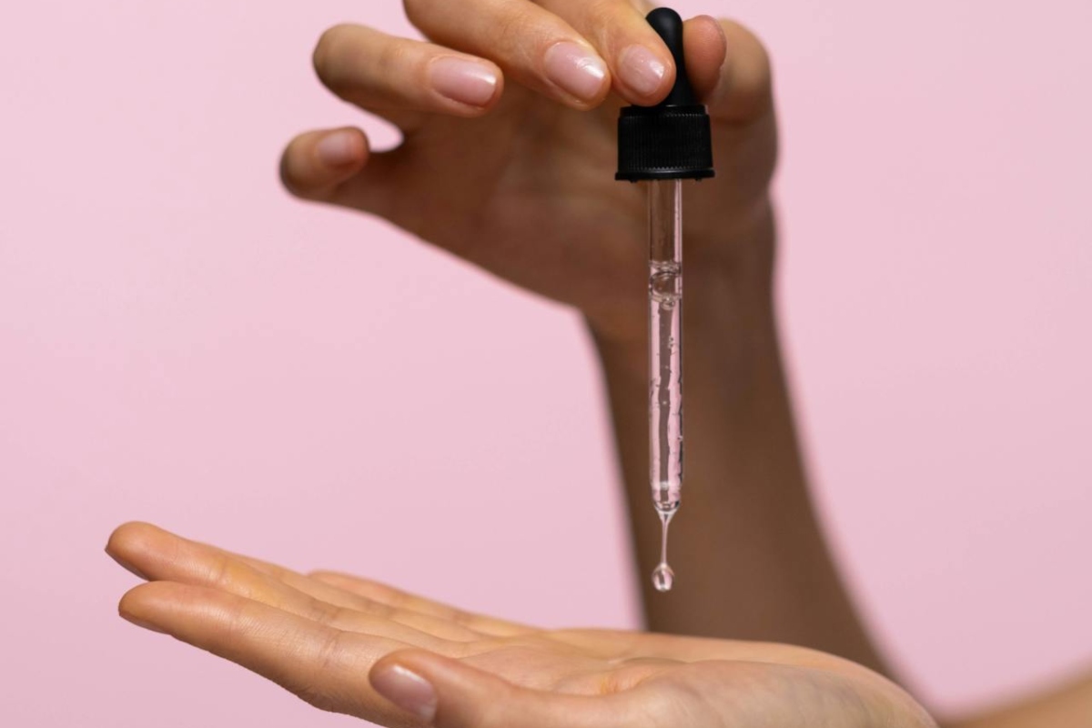 ¿QUÉ ES Y PARA QUÉ SIRVE EL RETINOL? CONOCE MÁS SOBRE ESTE ACTIVO Y PROTEGE TU PIEL