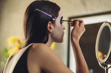 ¿CÓMO REMOVER EL MAQUILLAJE DE HALLOWEEN CON PRODUCTOS NATURALES?