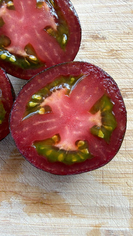 TOMATE PELUDO