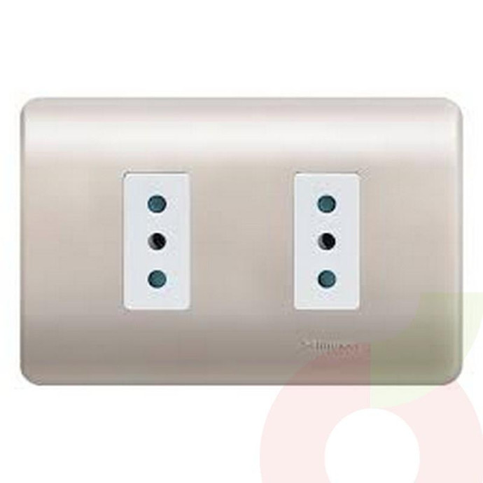 Tomacorriente Doble 2P+T 10A-250V  - Toma Corriente Doble 2P+T 10A-250V Dorado