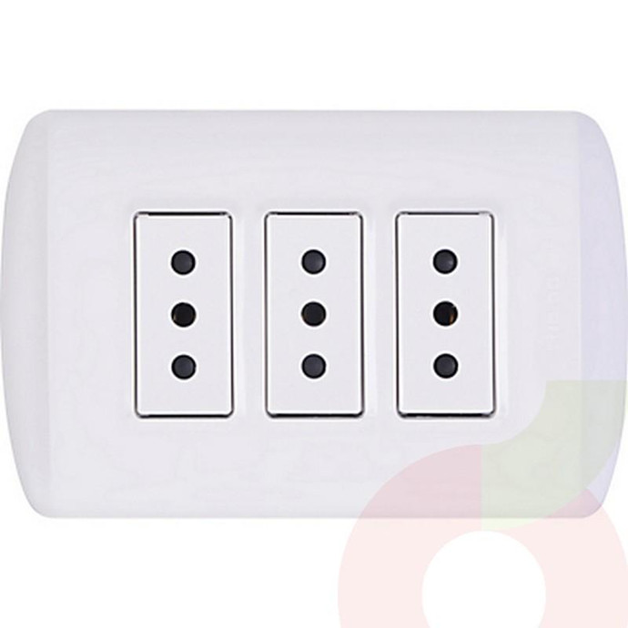 Tomacorriente Triple Armada 10A   - Toma Corriente Triple Bticino 10A Blanca Armada