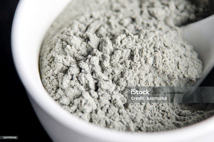 BENTONITA - istockphoto-1207919765-1024x1024.jpg
