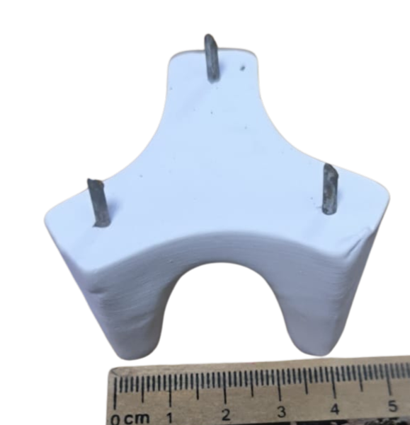 PINCHO PARA ESMALTAR 38MM ENTRE CLAVOS Y 35 MM DE ALTURA Y1 - 42b49528-2102-478d-8312-e5923abddea4.png