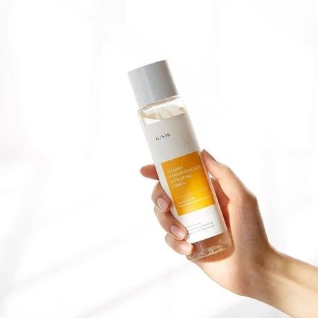 Vitamin Hyaluronic Acid Vitalizing Toner - vista alternativa