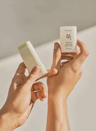 Matte Sun Stick: Mugwort + Camilia SPF50+ PA++++ 35g - vista alternativa