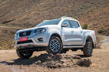 Barra antivuelco Knight Nissan NP300 2015-2021