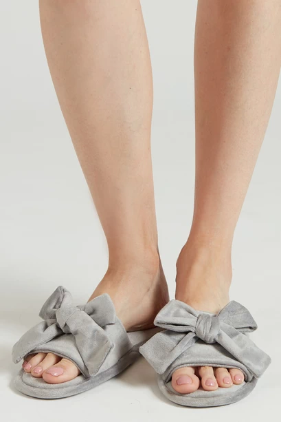 Zapatilla Velvet Gris