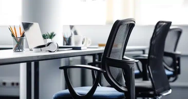 5 maneras de escoger la mejor silla para tu oficina