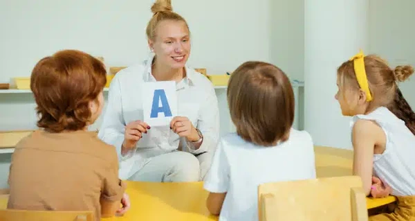 Conoce cómo funcionan los espacios de aprendizaje colaborativos en las escuelas