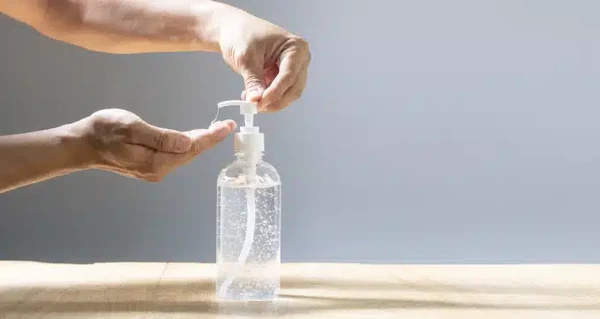 ¿Alcohol líquido o en gel? Conoce sus diferencias