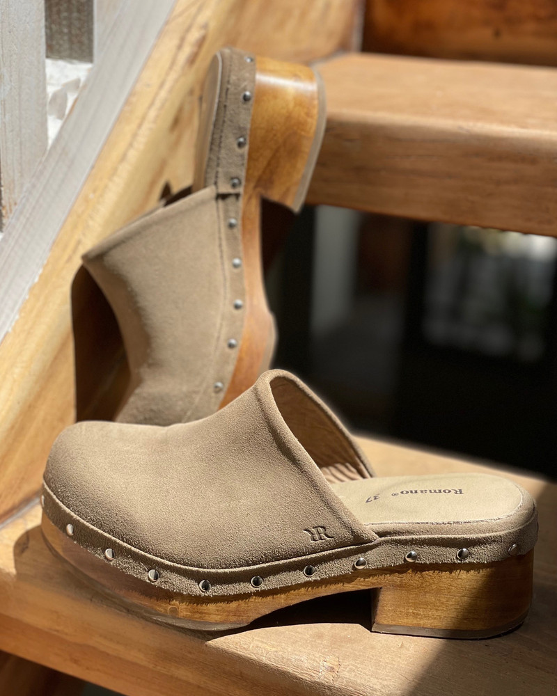 240644 Taupe
