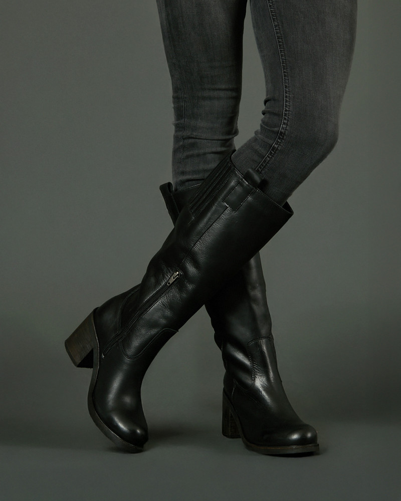 250803 Negro