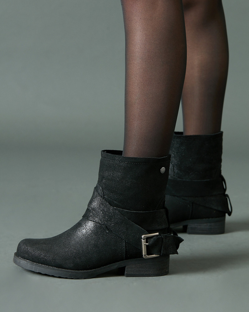 250384 Negro